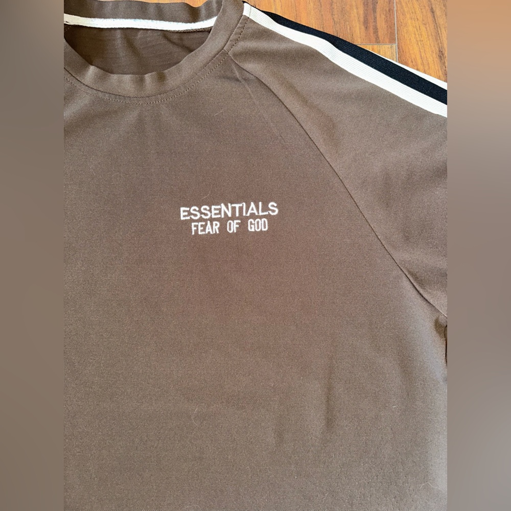 Fear of God Essentials Brown Short Sleeve Tee with Contrast Stripes - Picture 4 of 7